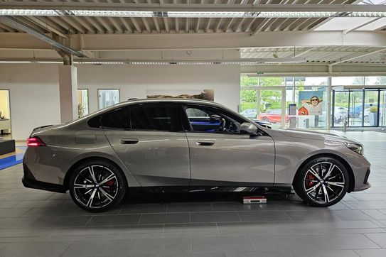 BMW Seria 5 520d xDrive M Sport