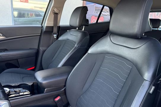 Kia Sportage T-GDI HEV Business Line 4WD