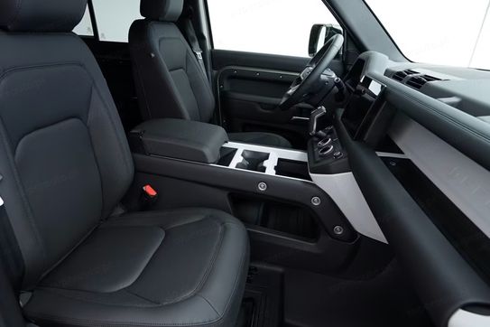 Land Rover Defender 110 3.0 D250 S