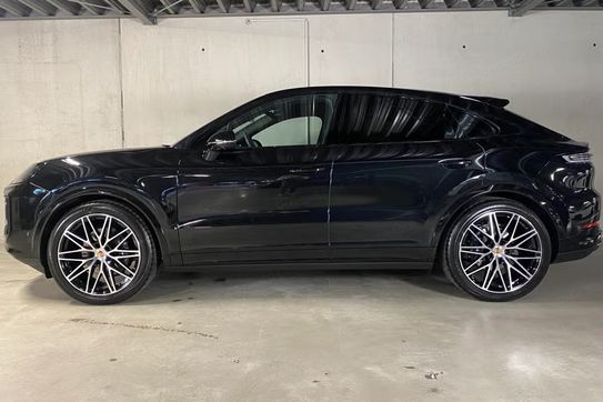 Porsche Cayenne Coupe Black Edition