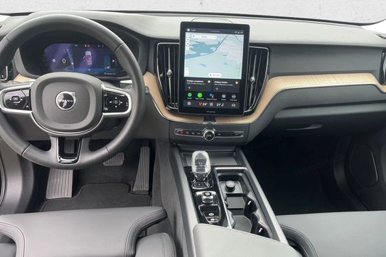 Volvo XC60 B5 B AWD Plus Bright