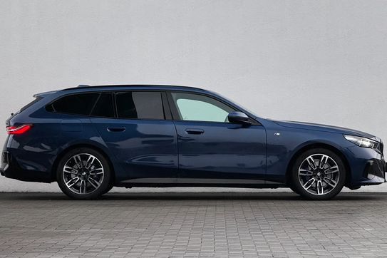 BMW Seria 5 Touring 520d xDrive M Sport