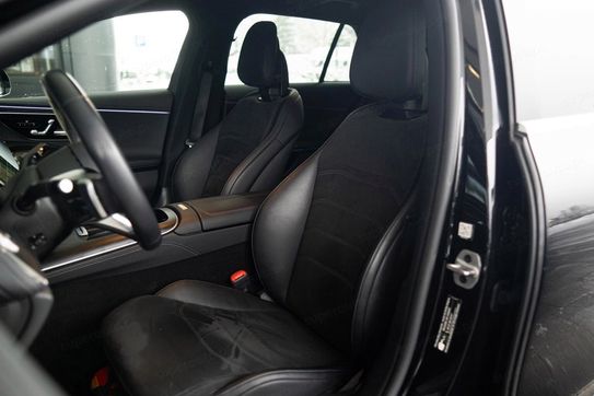 Mercedes Klasa E Kombi 220 d 4MATIC AMG Line