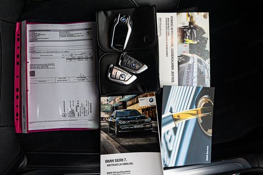 BMW Seria 7 750Li xDrive