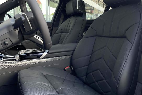 BMW Seria 7 740d xDrive M Sport