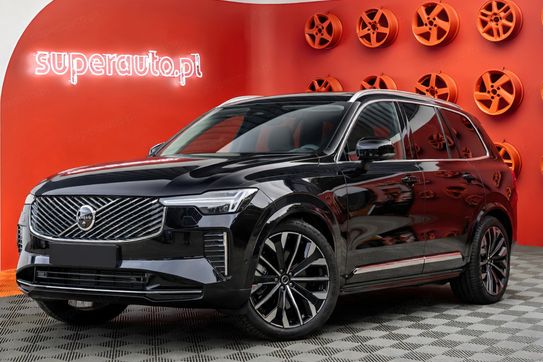 Volvo XC90 B5 AWD Plus Bright
