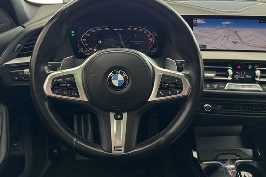 BMW Seria 1 M135i xDrive ColorVision Edition