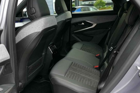 Peugeot 3008 GT e-DCS6 1.2 mHEV