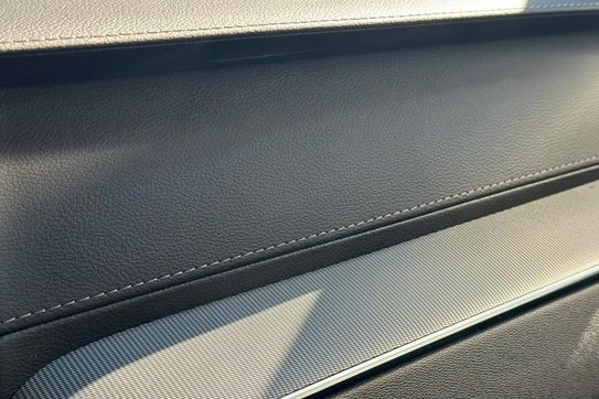 Volvo XC60 T8 AWD Ultimate Black Edition