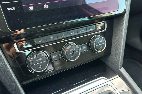 Volkswagen Passat 2.0 TDI R-Line DSG