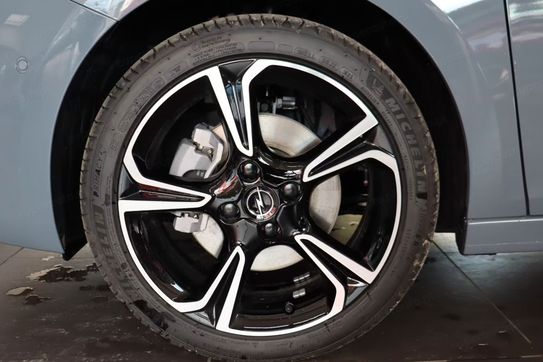 Opel Corsa GS 1.2 Turbo