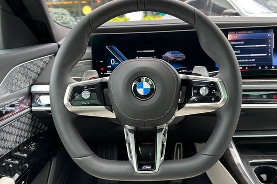 BMW Seria 7 740d xDrive M Sport