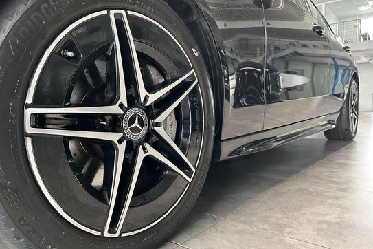Mercedes Klasa C 200  4-Matic AMG