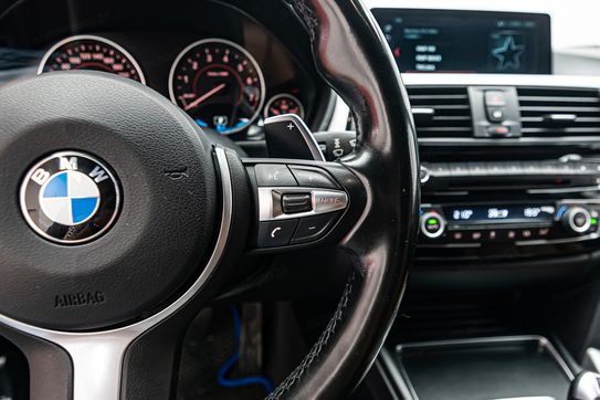 BMW Seria 3 330e iPerformance M Sport