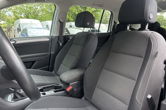 Volkswagen Touran Comfortline 2.0 TDI  DSG