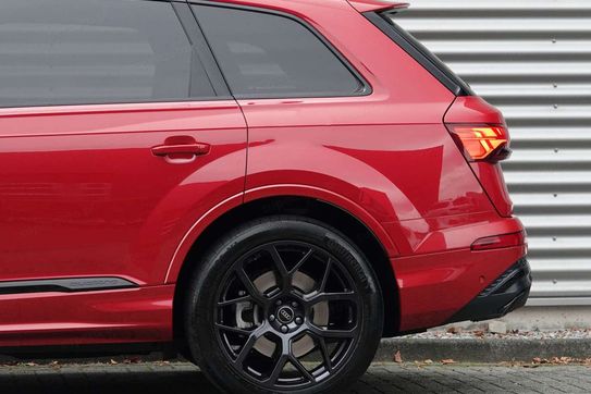 Audi Q7 TDI quattro S Line