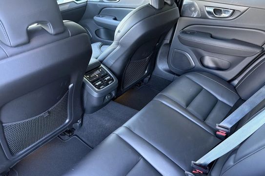 Volvo V60 B4 B Ultra Dark aut