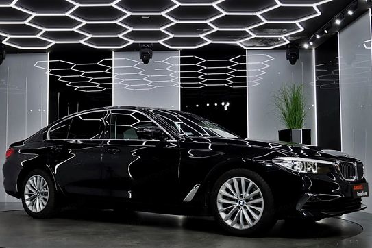 BMW Seria 5 530e iPerformance xDrive aut