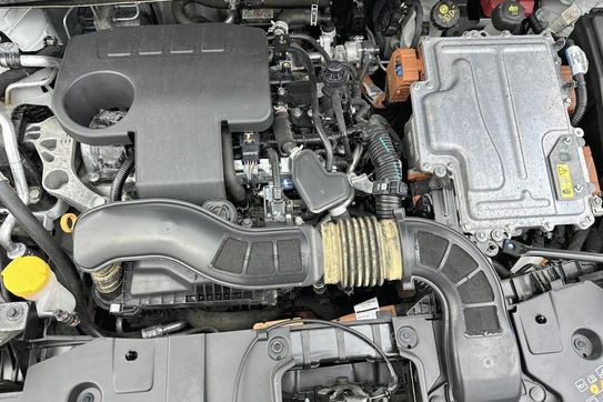 Renault Captur RS Line 1.6 E-Tech Hybrid AT