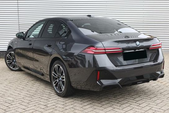 BMW Seria 5 530e xDrive M Sport