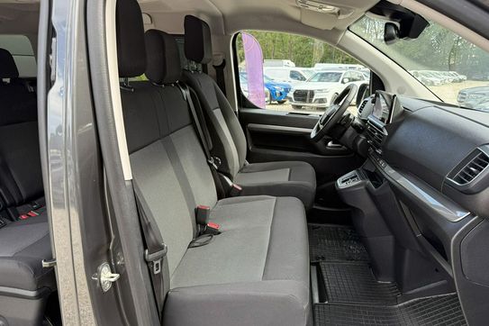 Peugeot Traveller Long Aut