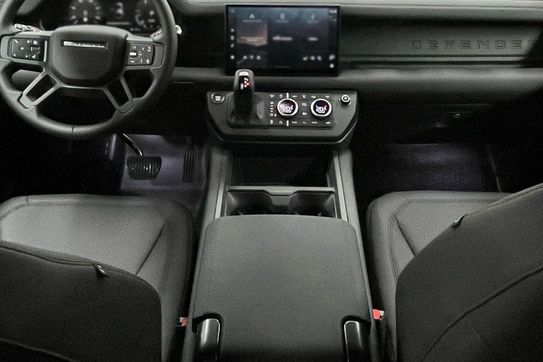 Land Rover Defender 110 D350 X-Dynamic SE