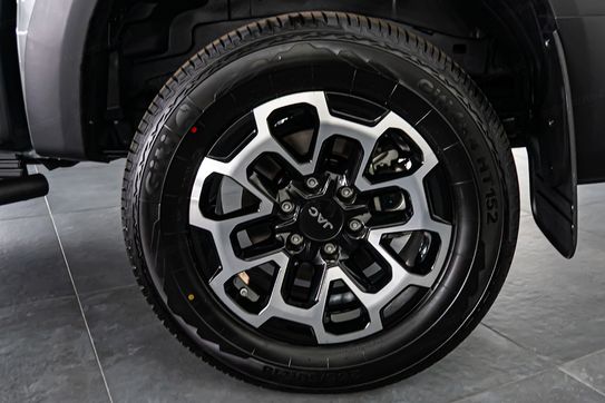 Jac T9 8AT 4x4