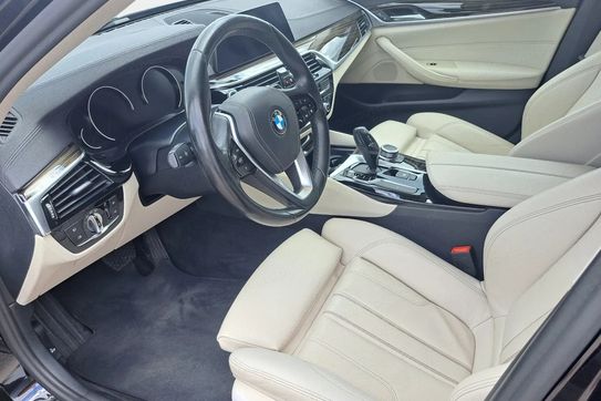 BMW Seria 5 520d xDrive mHEV Luxury Line aut