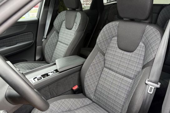 Volvo XC60 T6 Plug-In Hybrid AWD Core