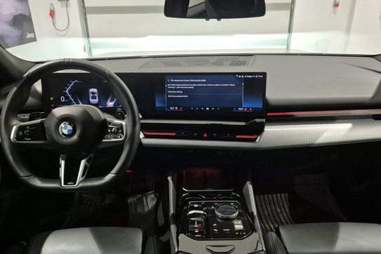 BMW Seria 5 520d xDrive mHEV M Sport aut