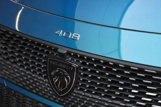 Peugeot 408 Business 1.2 mHEV e-DSC6