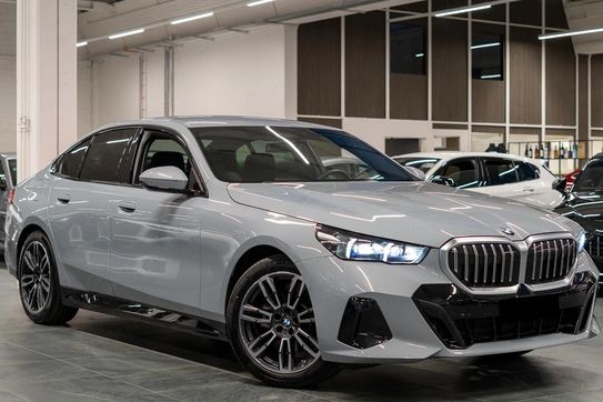 BMW Seria 5 520d xDrive M Sport