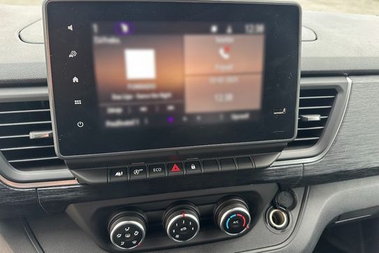 Renault Trafic L2H1 Extra AT9