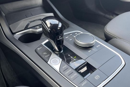 BMW Seria 1 118d Advantage aut