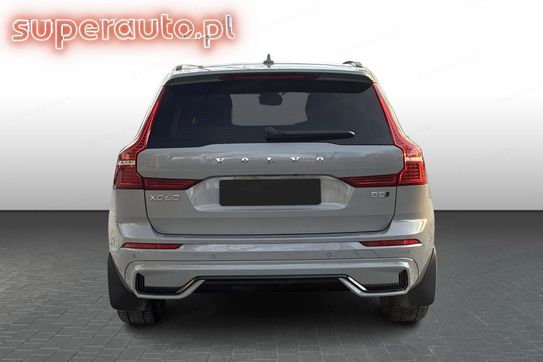 Volvo XC60 B5 B AWD Plus Dark