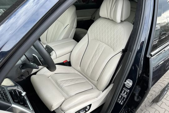 BMW X7 M60i xDrive