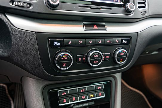 Volkswagen Sharan 2.0 TDI Highline DSG