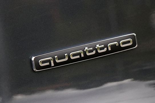 Audi Q5 TDI quattro S line Sportback