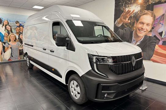 Renault Master L3H3 Extra