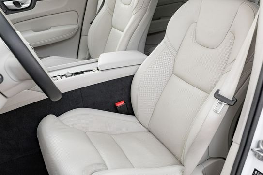 Volvo XC60 B5 B AWD Ultimate Dark