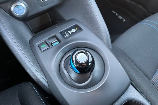 Nissan Leaf Acenta 40 kWh AT