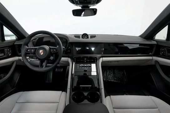 Porsche Panamera 4 E-Hybrid