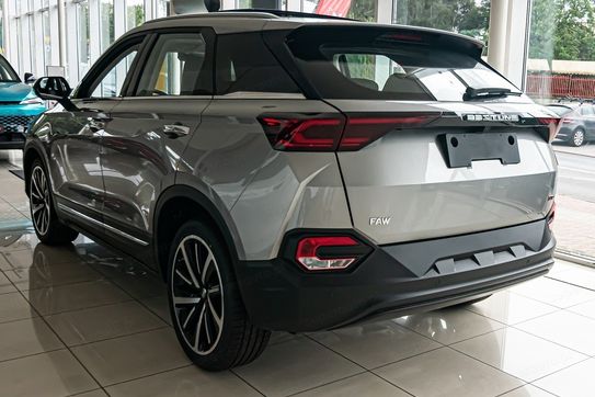 Bestune T77 1.5T Elegance DCT