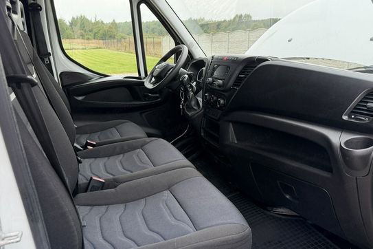 Iveco Daily 35S18 V (16m3) Zabudowa Brygadowa