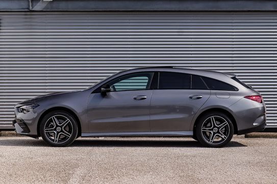 Mercedes CLA 250 4-Matic AMG Line Shooting Brake