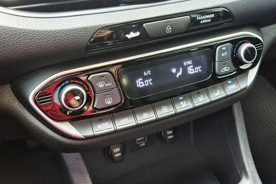 Hyundai i30 1.5 t-Gdi 48V Smart