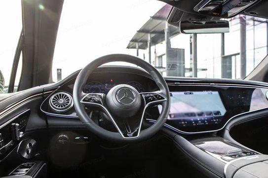 Mercedes EQS SUV 450 120kWh 4-Matic Electric Art