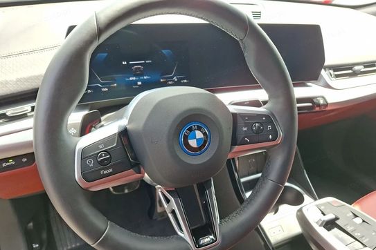 BMW iX2 eDrive20 M Sport