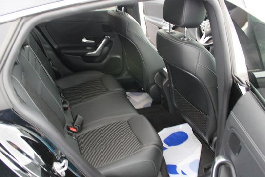 Mercedes CLA 200 d Progressive 8G-DCT