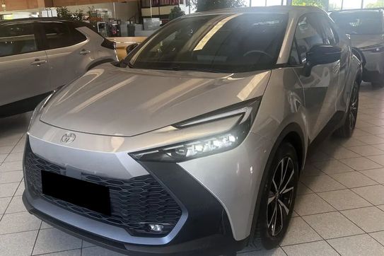 Toyota C-HR Style 2.0 Hybrid Dynamic Force Plug-in